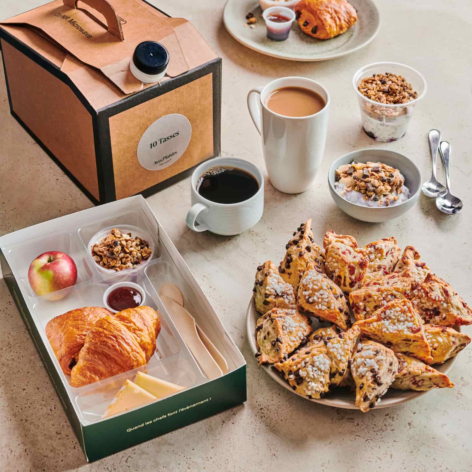 Déjeuners, pâtisseries et desserts Déjeuners, pâtisseries et desserts