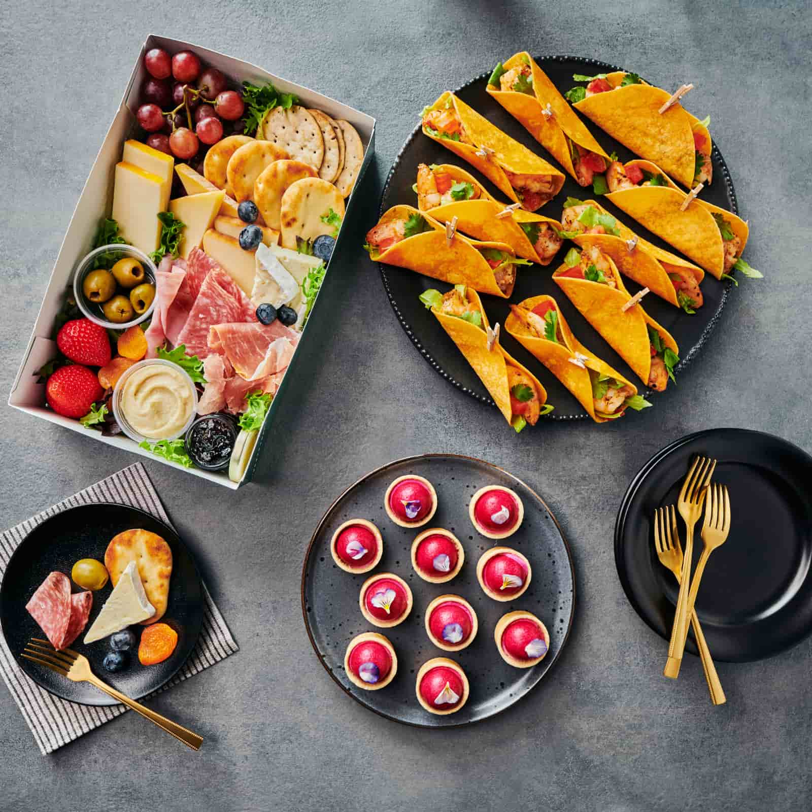 À la carte platter and appetizers À la carte platter and appetizers